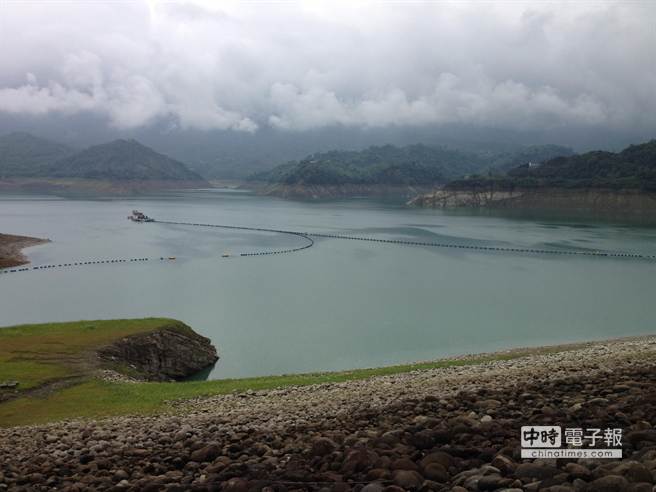 台湾曾文水库进帐100万吨 可供3天民生用水 台湾曾文水库进帐100万吨 可供3天民生用水