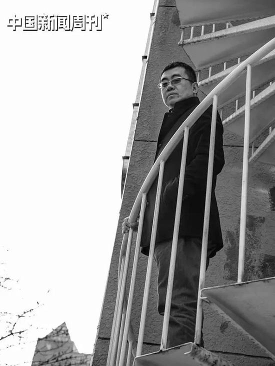 《追问》的作者丁捷.摄影|《中国新闻周刊》记者 董洁旭