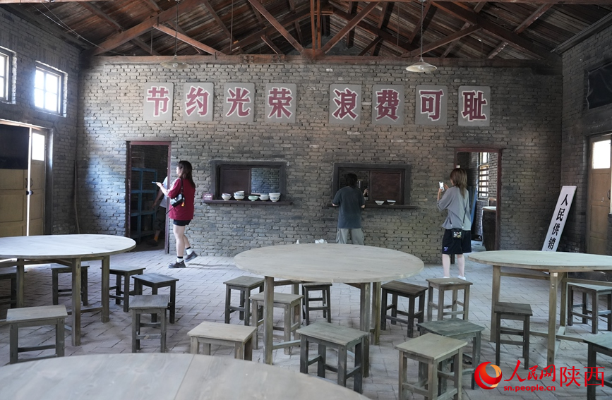 ���Ӿ硶���ǡ��е���������ǻ����ʳ�á����������� �ֿ����
