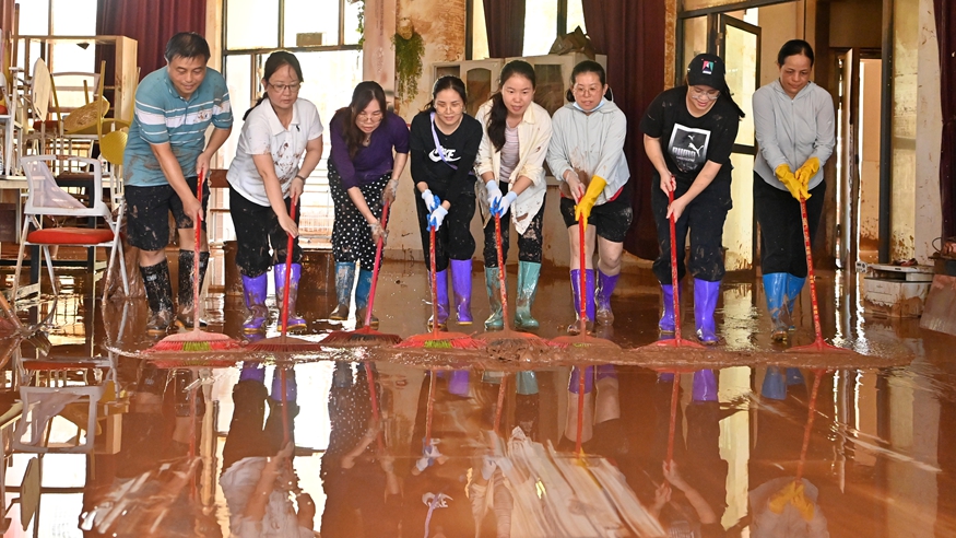 广西宁明:恢复校园环境迎接新学期 广西宁明:恢复校园环境迎接新学期