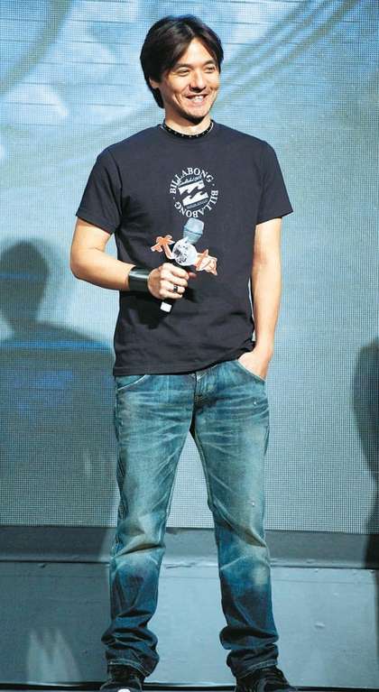 被彭于晏挖苦嘴角含春 冯德伦默认恋舒淇(图)