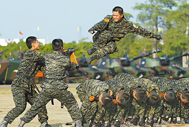 传被禁看军医 台海军陆战队27名官兵感染诺罗病毒_本网快讯_中国台湾