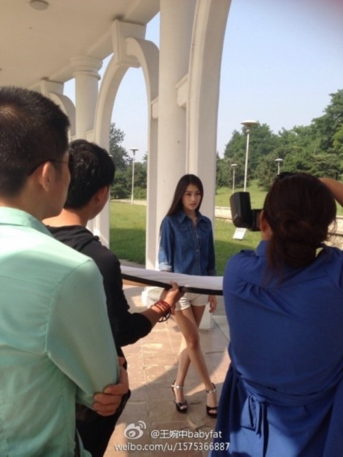 北影校花王婉中神似张柏芝 海量清纯私照揭秘