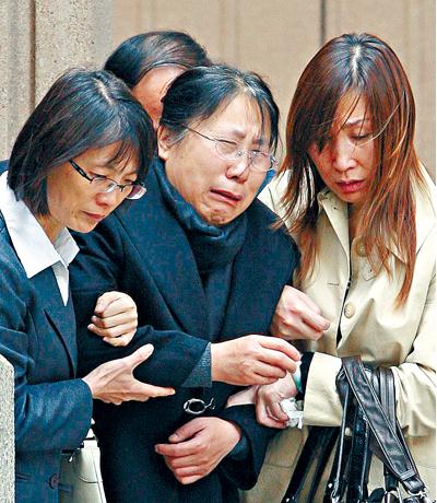 留学8月无暇游览 柳乾父母游安大略湖实现女儿夙愿