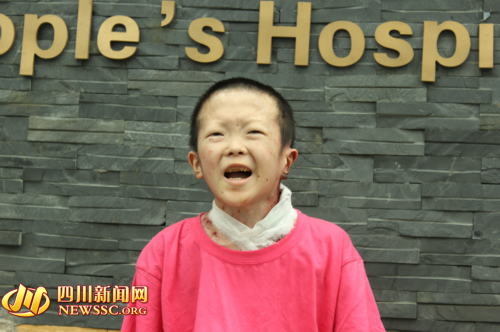 "保鲜膜男孩"皮损"基本治愈"回家 收善款38万余_科教_中国台湾网