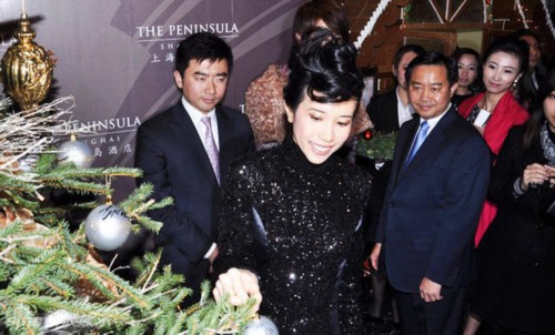 芮成钢被检方带走 昔日与女星合影曝光(组图)