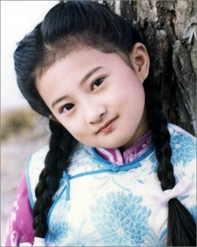 女大十八变 看童星出道容貌惊天变化(图)_科教_中国台湾网