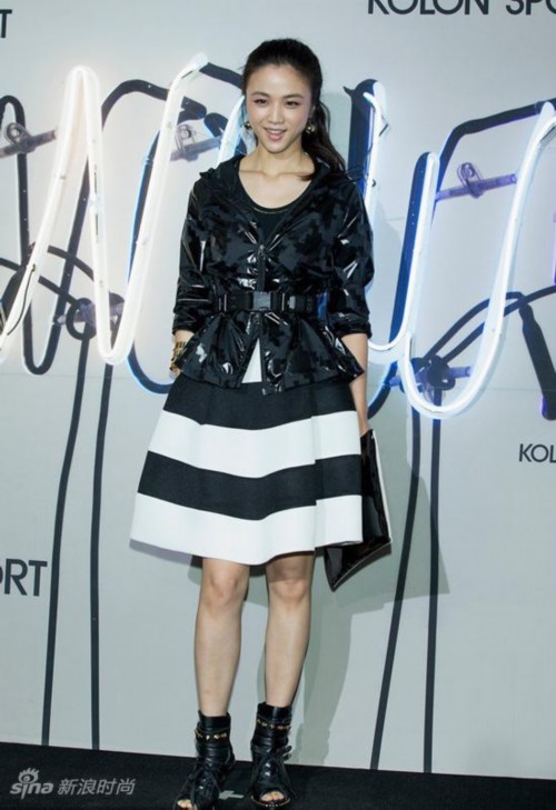 汤唯十身红毯美look让你嫉妒 低调女神气质