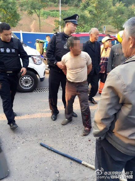 醉酒男吵架气晕妻子与继子互殴持刀决战