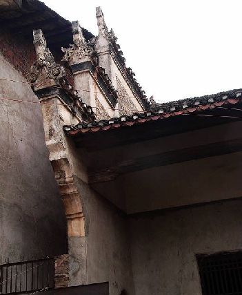 爱莲堂先拆再建何动机 "出淤泥而不染"成教科书记忆