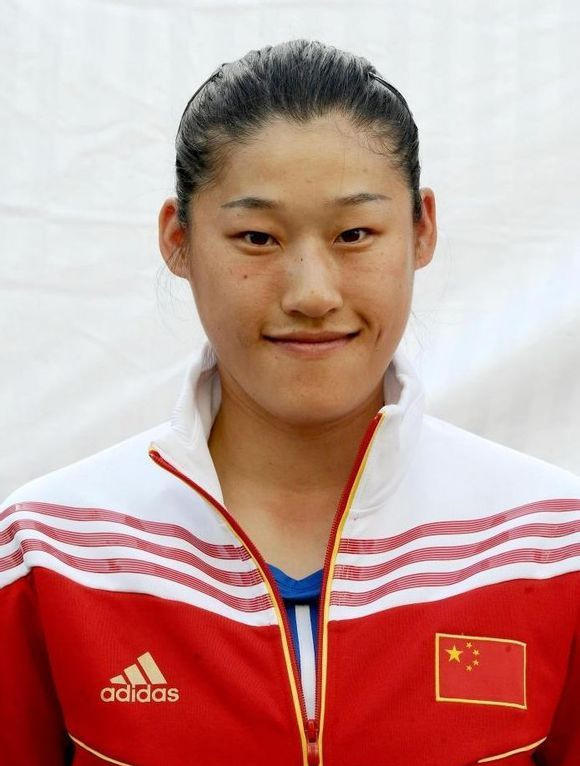 化了妆的中国女排姑娘长这样 美得不敢认(图)