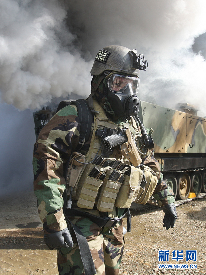 韩美联合军演进行防化兵演习组图