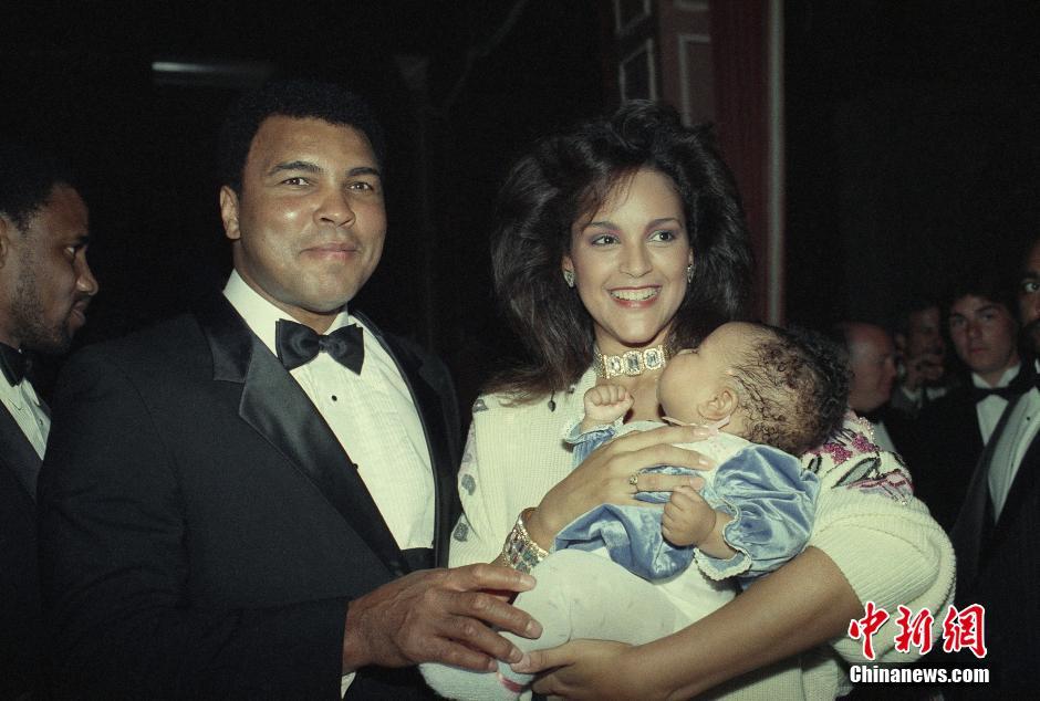 一代拳王阿里因病医治无效去世 享年74岁