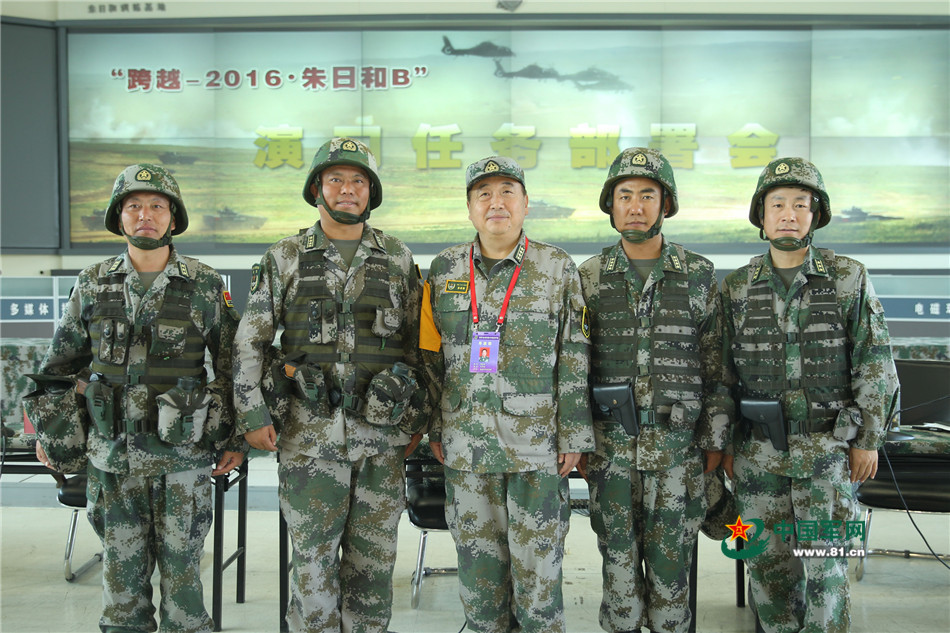 攻坚豹子军抵达朱日和豹狼之争正式拉开战幕