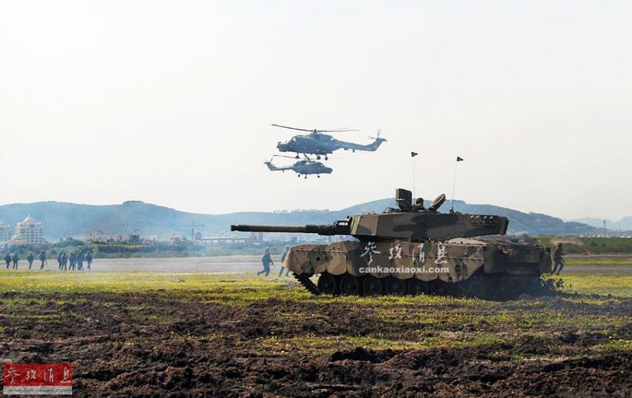 魔改"百夫长"坦克战30年可自带澡盆