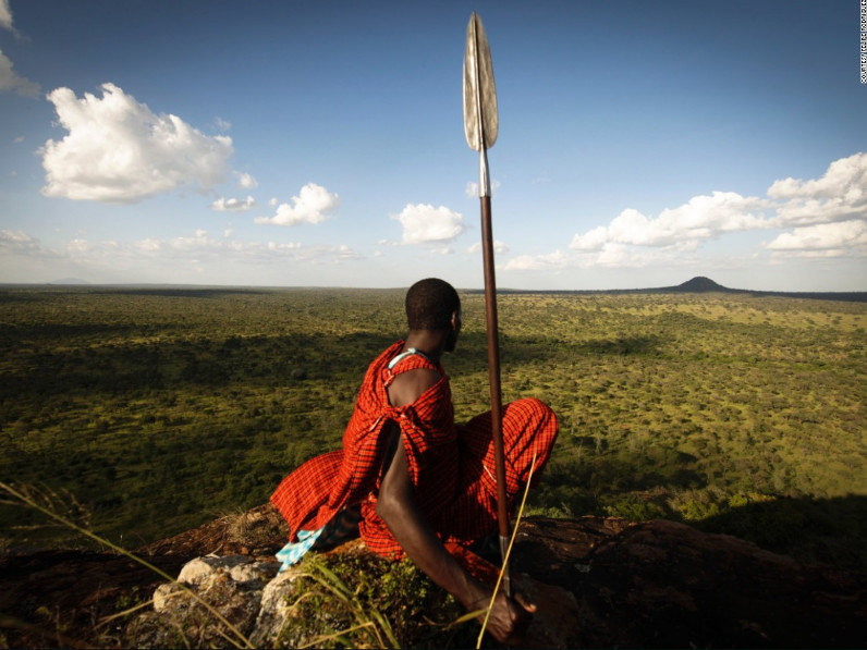 残杀狮子泄愤 非洲部落用gps变身野生动物卫士