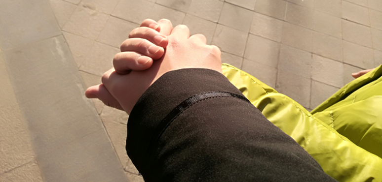 ���ߣ����¸�ǣ���������
