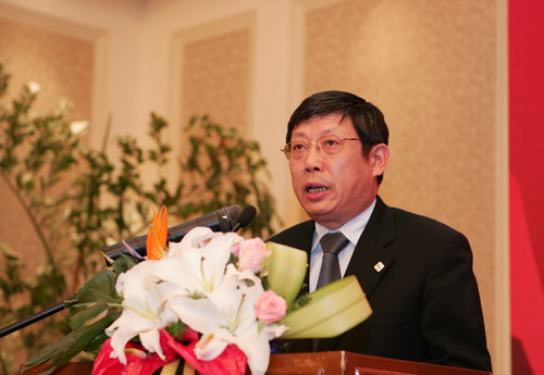 上海世博会执委会常务副主任,上海市委常委,常务副市长杨雄致辞