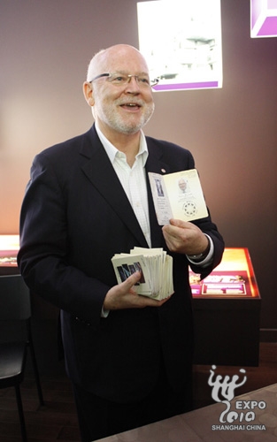 蒙特利尔案例馆赠送纪念护照