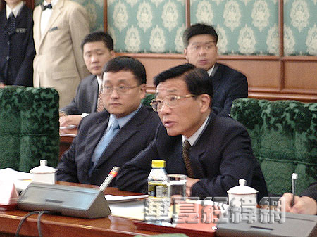 中共中央台办副主任李炳才